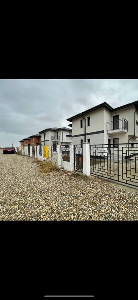 Vila moderna tip duplex, Strada Calugareni, Comuna Berceni